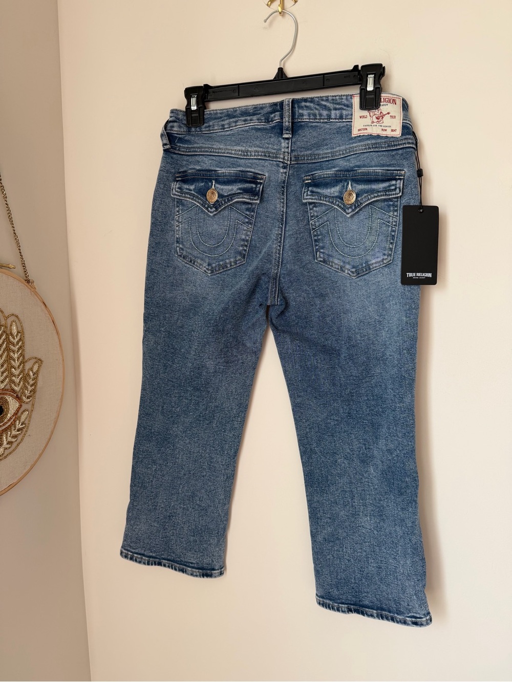 denim capri pants with flap back pockets